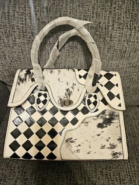 Handheld Women’s Satchel Bag in Black and White | Western Bougie Bag